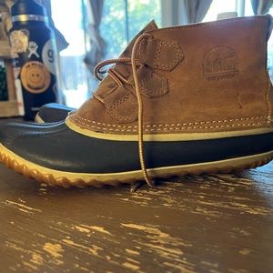 Sorel out and about size 8.5